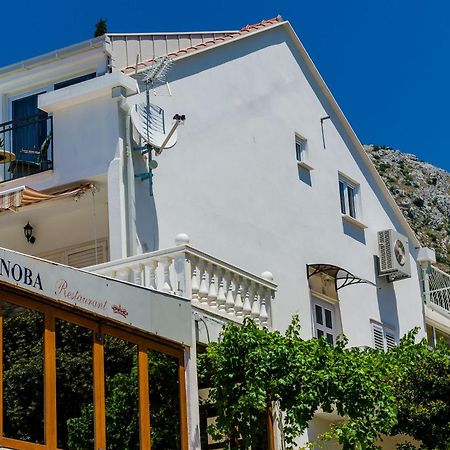 King Suite Mlini Exterior photo